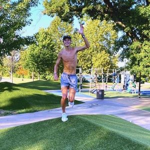 Meet your Posher, Ian